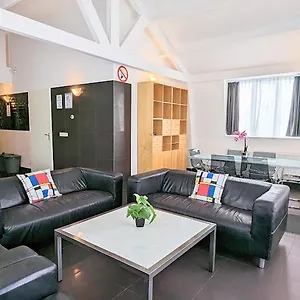 4* מלון דירות The In The Center
