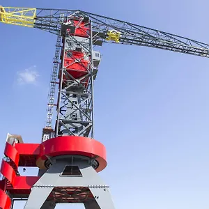 Crane Faralda Hotel
